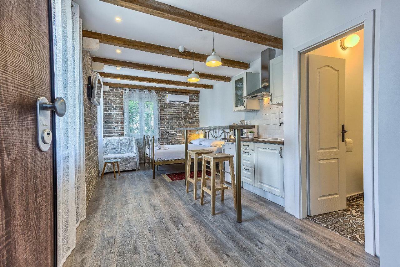 Charming Studio Apartment Сплит Экстерьер фото